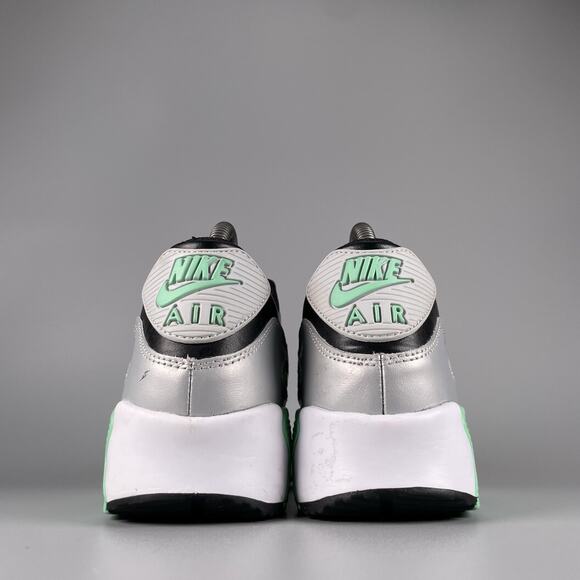Size 6y Women’s 7.5 Nike Air Max 90 LTR Shoes Green Glow Running Sneakers Casual - Picture 3 of 9